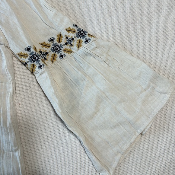 Lilla P Front Embroidered Gauze Top Boho Flowy V Neck Tassel Cream Flare Sleeve - Picture 4 of 9